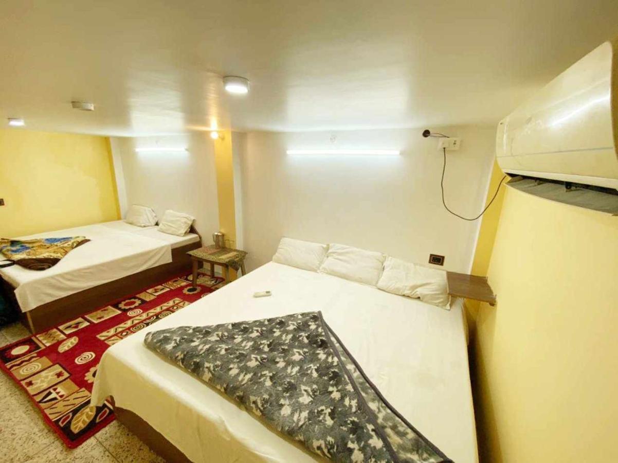 Ganga Guest House Varanasi Exterior foto